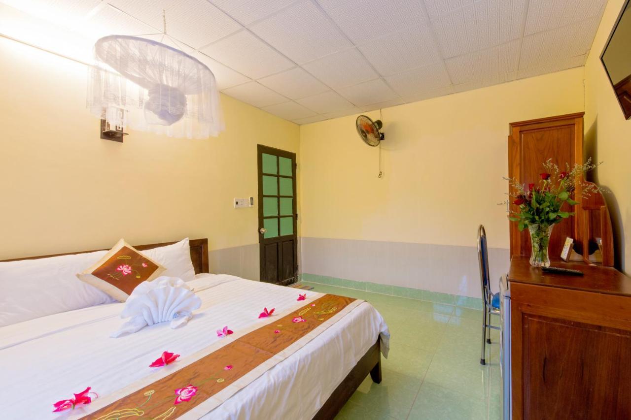 Bougain Villeas Homestay Hoi An Exterior foto